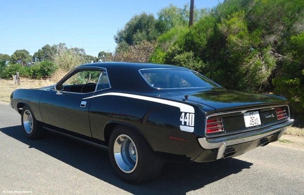 1970 Plymouth 'Cuda - 3