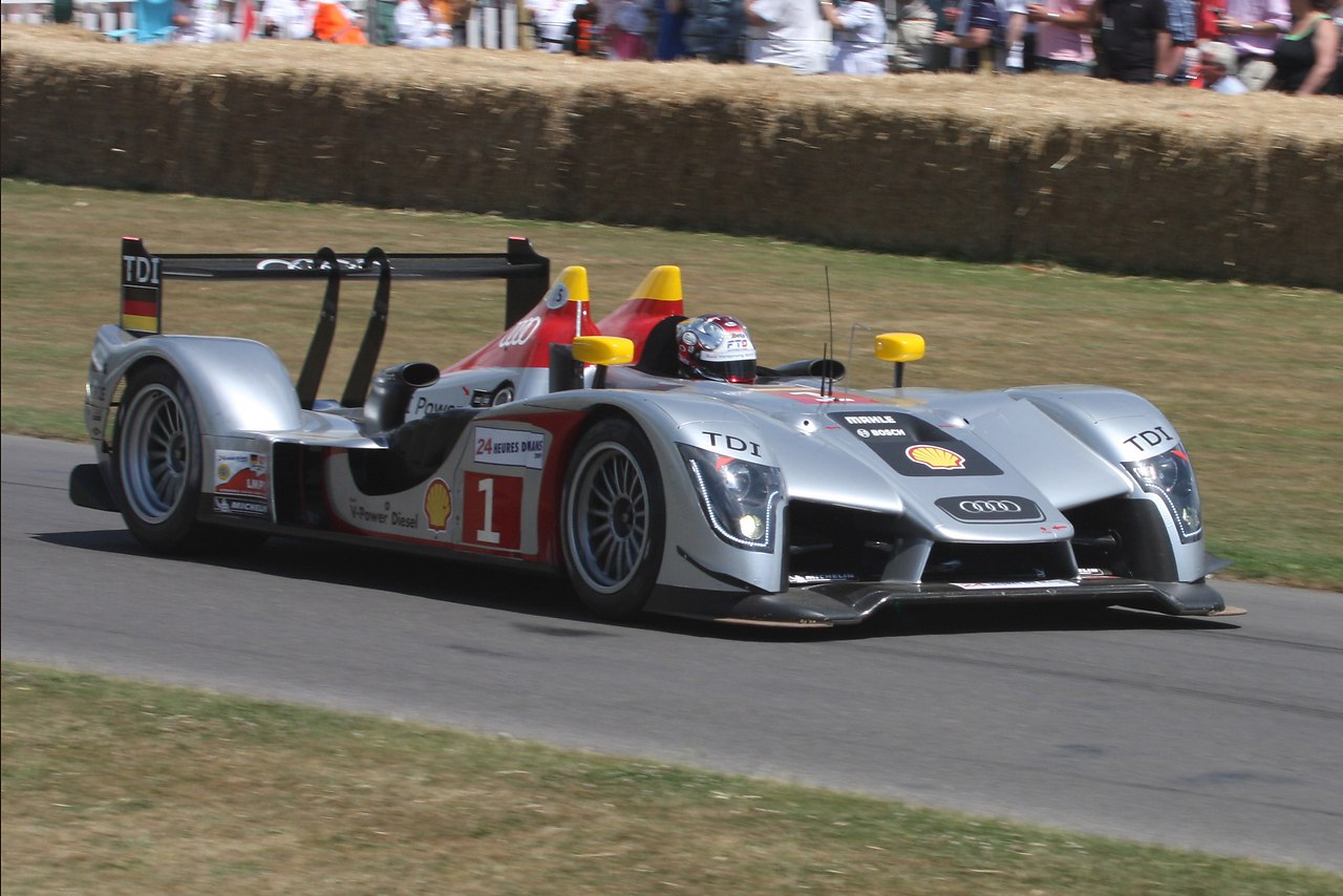 Audi R15 TDI.