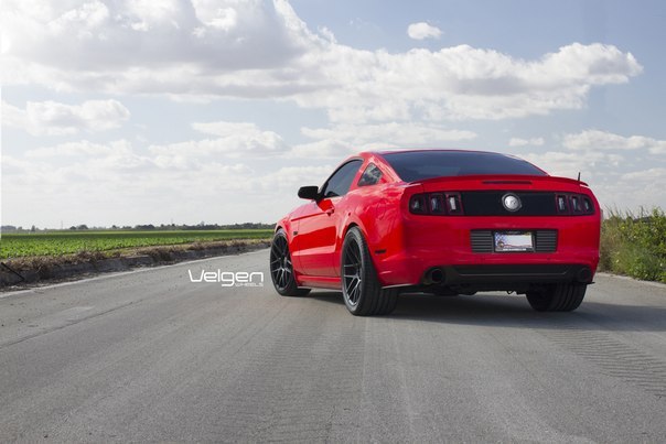 Ford Mustang GT on Velgen VMB7 Wheels. 20x9 & 20x10.5 - 6