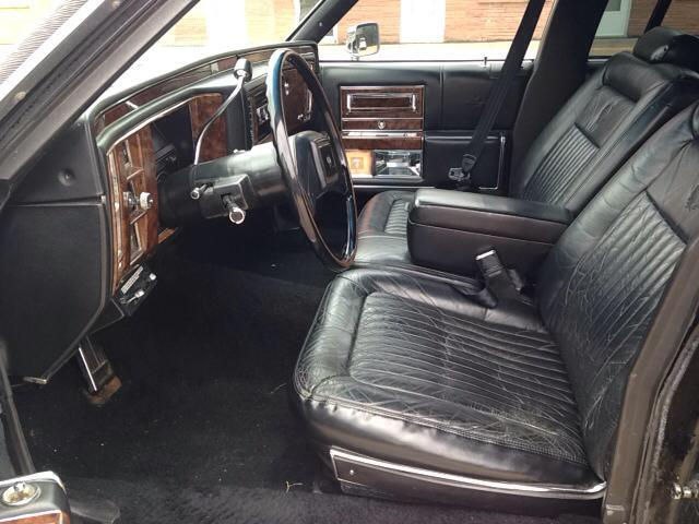 1990 Cadillac Brougham - 8