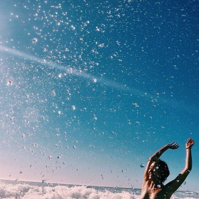 Люди выглядят намного приятнее, когда улыбаются. Фрэнсис ...