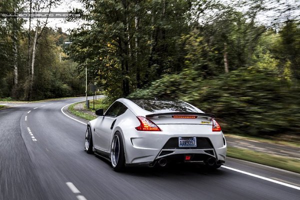 Nissan 370Z - 4