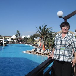 � � �������