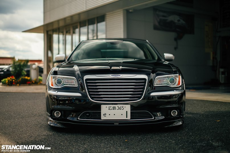 Chrysler 300C.