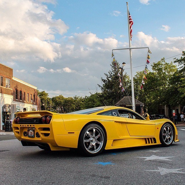 Saleen S7