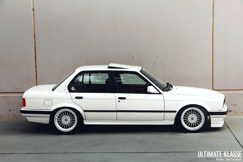 BMW 3-Series. - 6