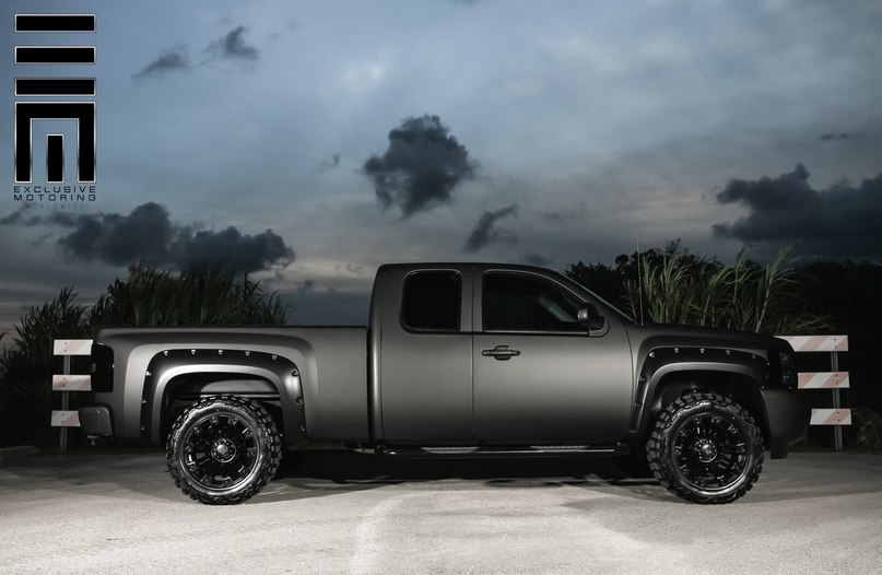 Chevrolet Silverado. - 3