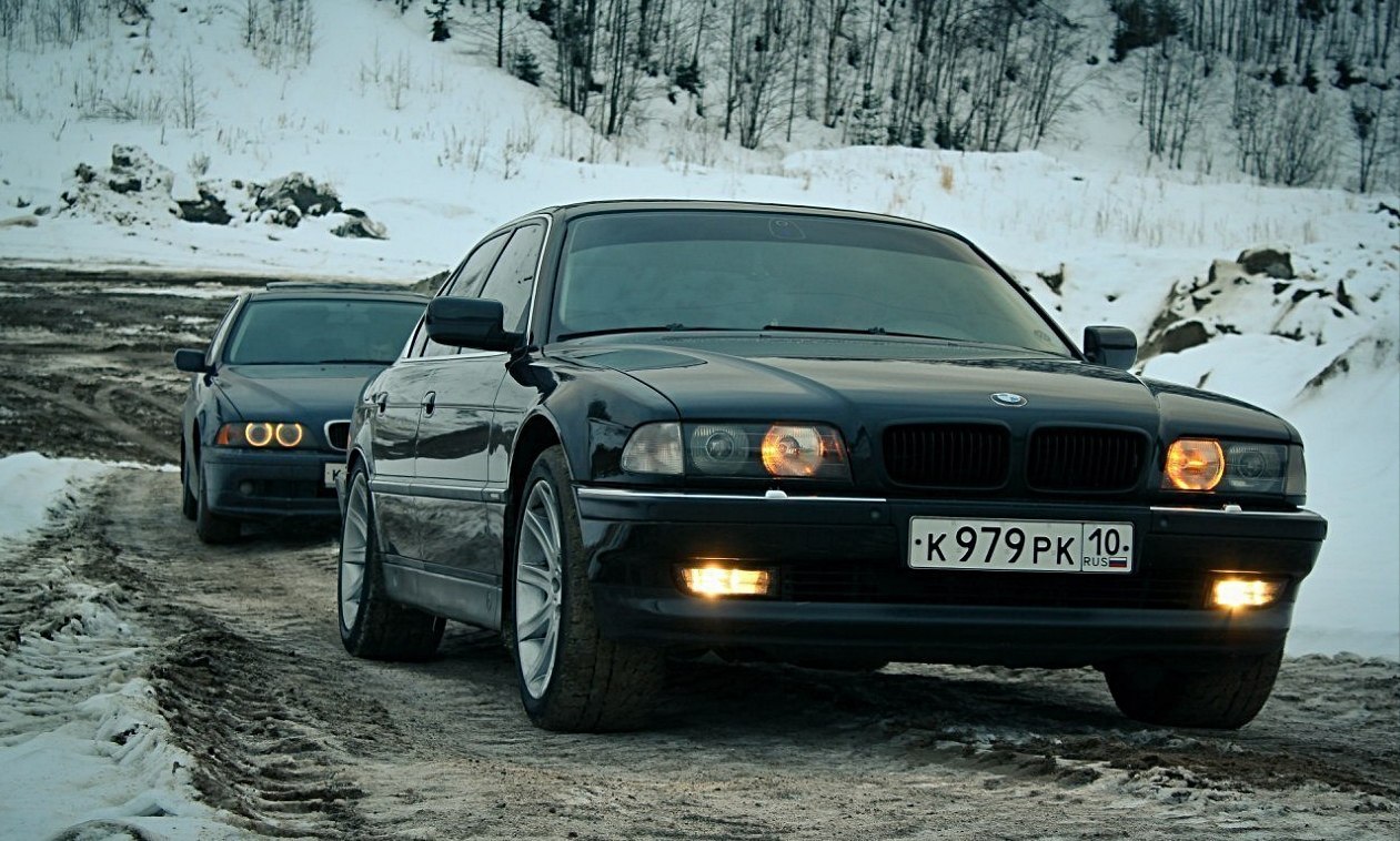 Бумер семерка. BMW е38 бумер-1. БМВ 7 е38 бумер. BMW e38 750il бумер. БМВ е38 750 из бумера.