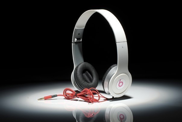  Beats by Dr.Dre Solo HD         50%.   ...