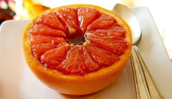 Запеченный грейпфрут с корицей и коричневым сахаром. Жиросжигающая бомба! 19ккал Ингредиенты на 2 ...