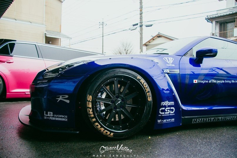 Nissan GT-R