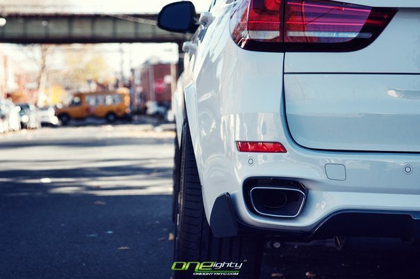 BMW X5 (F15) M Performance Accessories. - 5