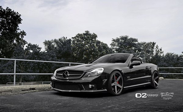 Mercedes-Benz SL63 AMG.