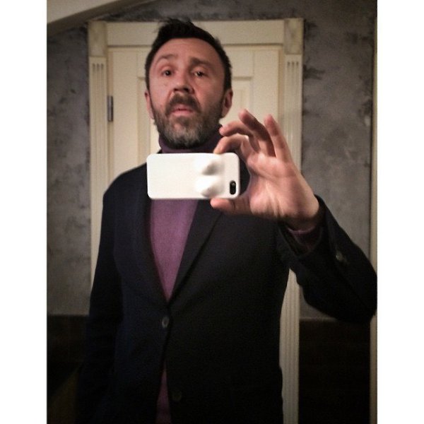   () - 21  2015  20:00