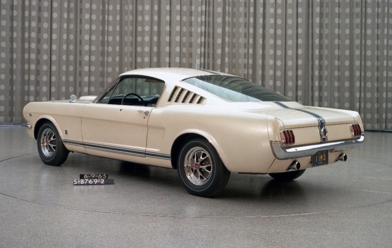 1964 Ford Mustang - 2