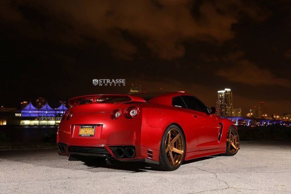 Nissan GT-R    Strasse Wheels - 3