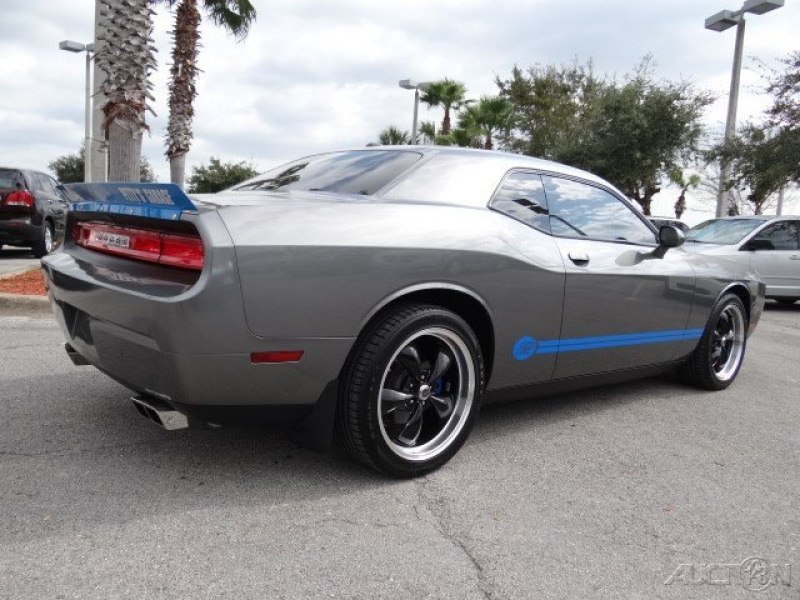 2012 Dodge Challenger R/T - 5