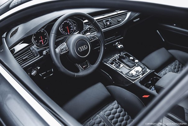 Audi RS7 & R8 - 4