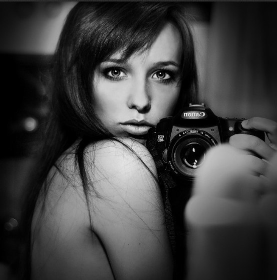     .Hot   Gorgeous  A stunner  ...