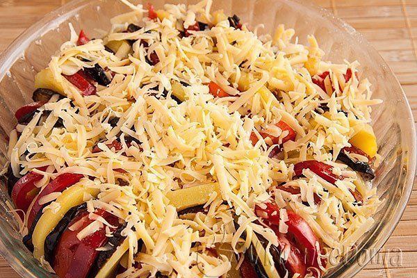 Мусака по болгарски.баклажаны – 3 шт (средние)картошка – 3 штперец болгарский – 2 штпомидоры – 4 ... - 9