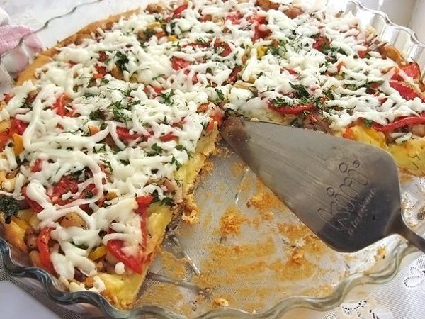 Открытый пирог с курицей и болгарским перцем! Ингредиенты: 3 яйца, по 2-3 ложки майонеза и сметаны ... - 7