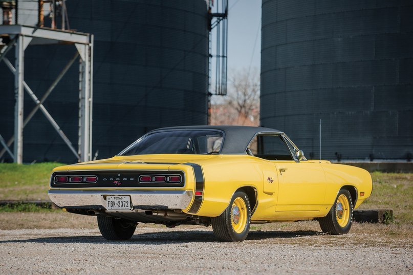 1970 Dodge Coronet R/T - 3
