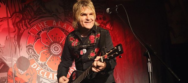     : 25  1959     (Mike Peters) -  ...