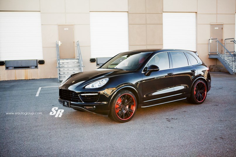 Porsche Cayenne Turbo S. - 3