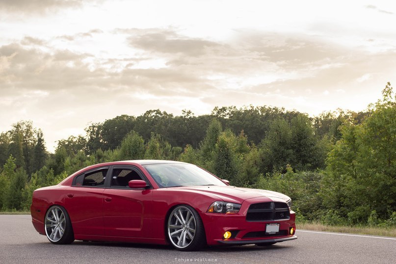 Dodge Charger R/T. - 2