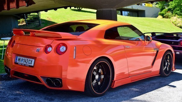  Nissan GTR