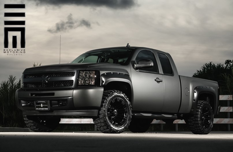 Chevrolet Silverado.