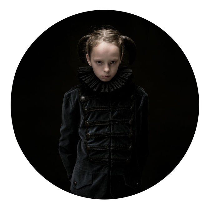  ...  Justyna Neryng.Justyna Neryng    , ,  ... - 9