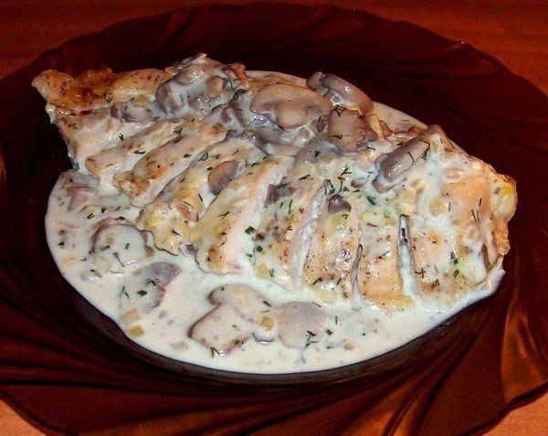 Куриные грудки в сметане,вкуснятина :).- 100г/86 ккал - Картофель 7 штукКуриная грудка 3 ...