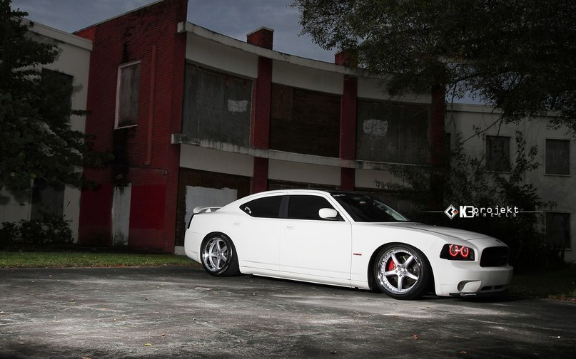 Dodge Charger R/T. - 2