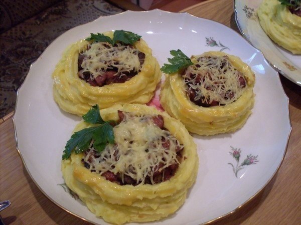 Картофельные корзинки с грибами и ветчиной.Очень вкусные корзиночки из картофельного пюре с грибным ... - 2