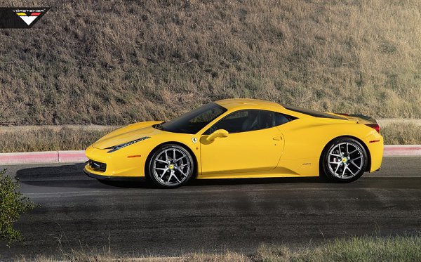 Ferrari 458 Italia - 8