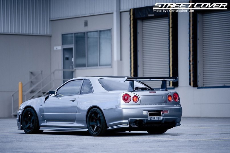 Nissan Skyline GT-R V-spec II Nur - 4