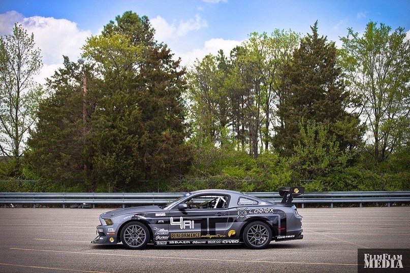 Ford Mustang - 9
