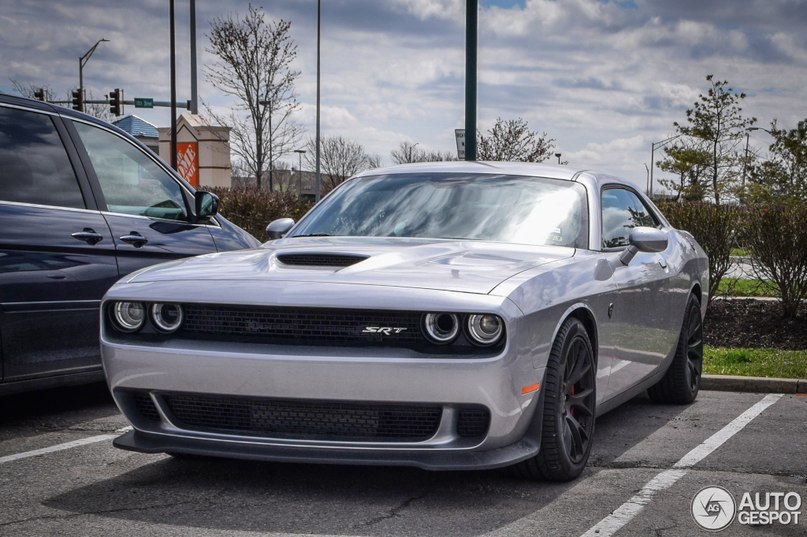 Dodge Challenger SRT-8 Hellcat.6.2 V8 SuperCharger: 707 .. : 881 . ...