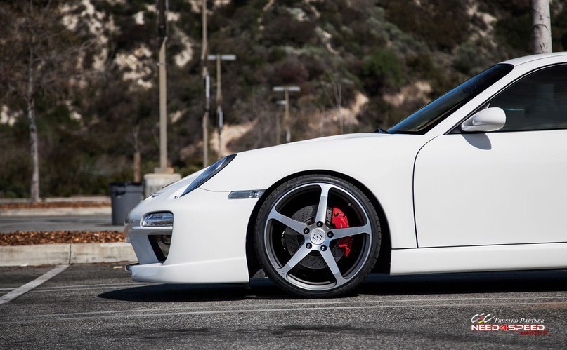 Porsche 911 Carrera S - 5