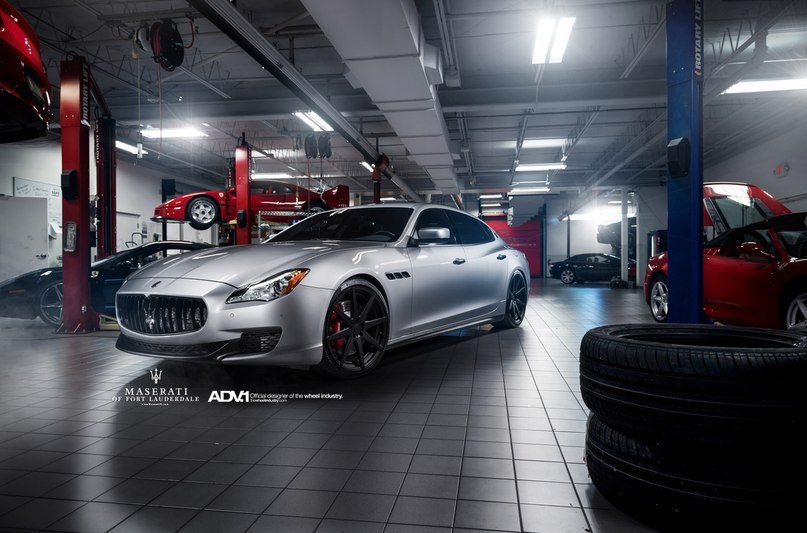 Maserati Quattroporte - 4