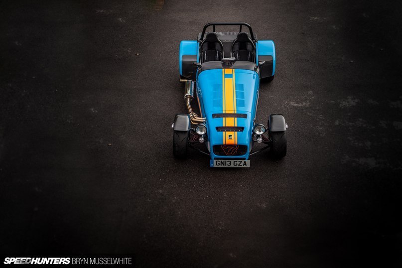 Caterham 620R.