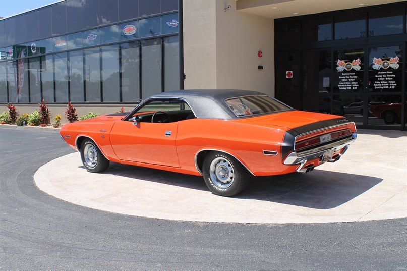 1970 Dodge Challenger - 6