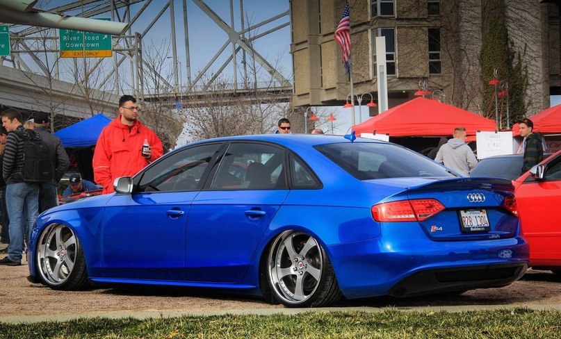 Audi S4.