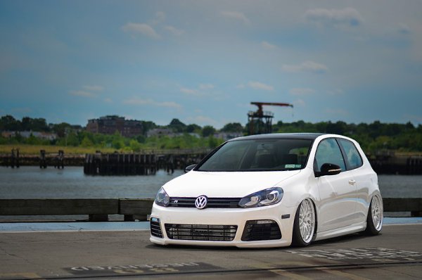 Volkswagen Golf R. - 8