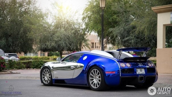 Bugatti Veyron.    Bugatti Veyron 1.  Bugatti  ,  ... - 5