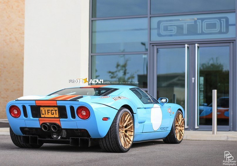 Ford GT