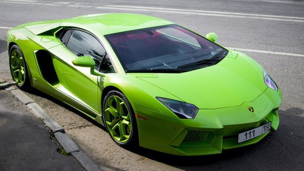 Lamborghini Aventador LP 700-4