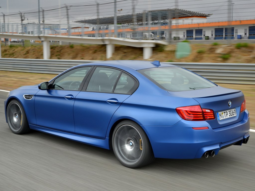 BMW M5 F10 Competition Package - 6