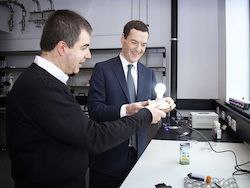 Графеновая лампочка поступит в продажу к концу года.Ученые из Манчестерского университета ...